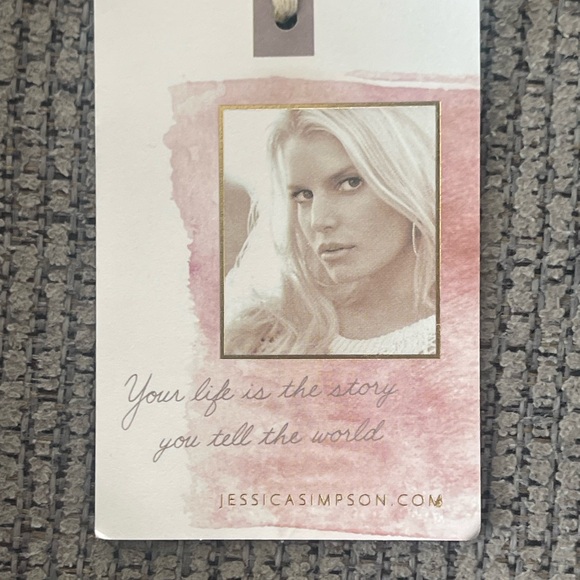 Jessica Simpson Halter Style Workout top NWT - Picture 8 of 12